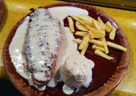 Solomillo de cerdo en salsa roquefort – La cocina de Jose