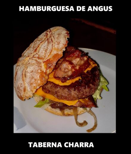 Hoy, para cenar… ¡una hamburguesa de la Taberna Charra!