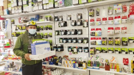 Te llevamos material de papelería e informático a casa – DT Informática