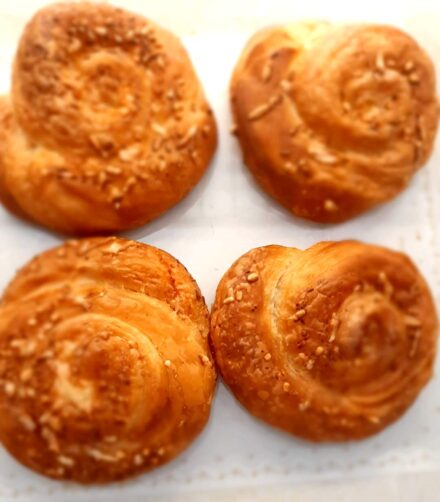 Ensaimadas rellenas de sobrasada