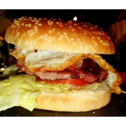 Ricas hamburguesas – Café&Bar El Bocao