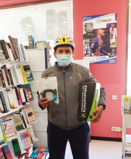 Material de papelería & informática a domicilio